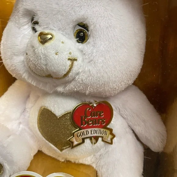 Collector's Edition Care Bears Heart of Gold - Picture 4 of 4